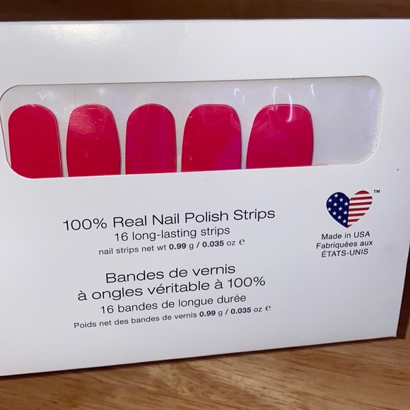 “Kissing Booth” Color Street, 100% Nail Polish Strips - Picture 1 of 4